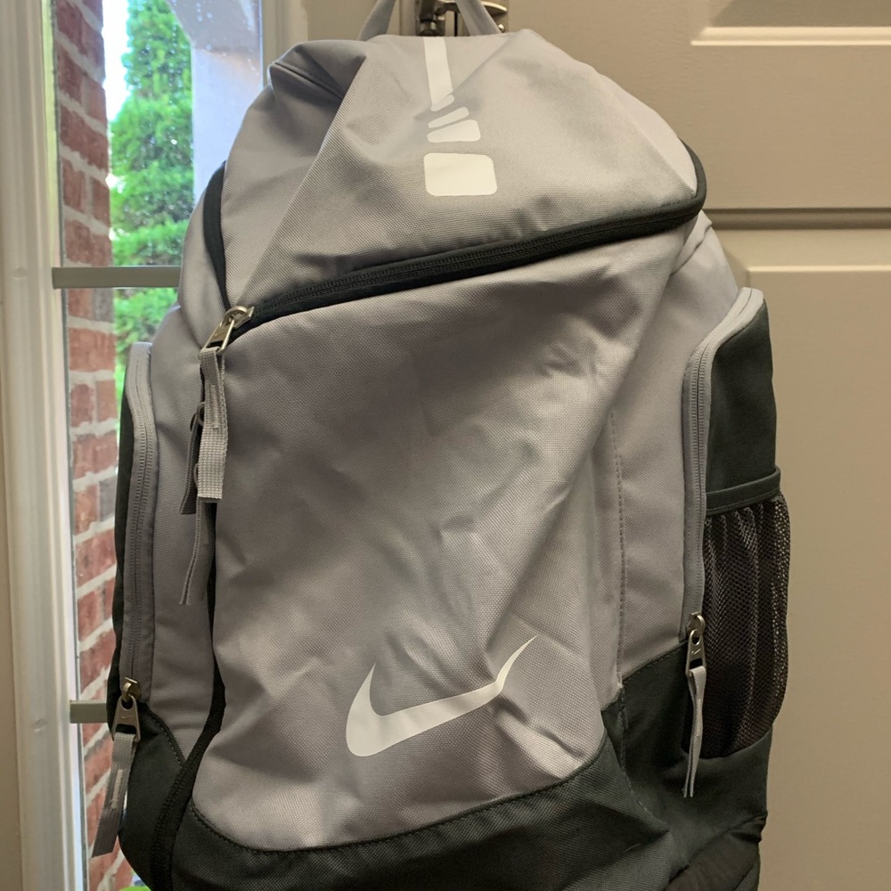 Never Used Nike Elite Basketball Bag